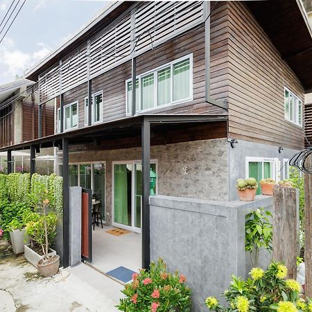 Bed and Breakfast Baan Boon Bangkok Esterno foto
