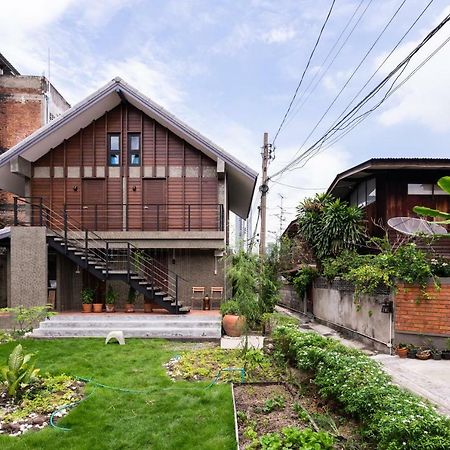 Bed and Breakfast Baan Boon Bangkok Esterno foto